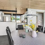 Holiday home 3 Bedroom Cozy In