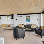 Holiday home 3 Bedroom Cozy In
