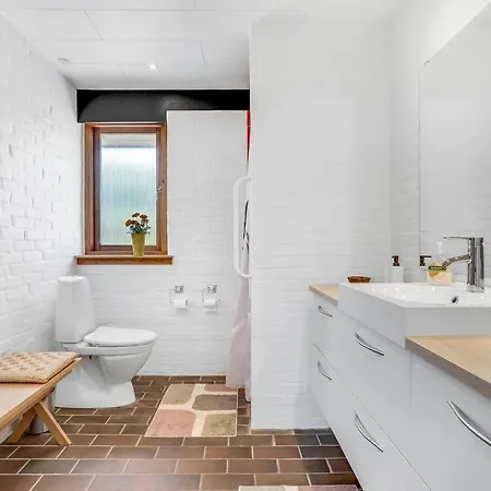 Hébergement de vacances 3 Bedroom Cozy In *